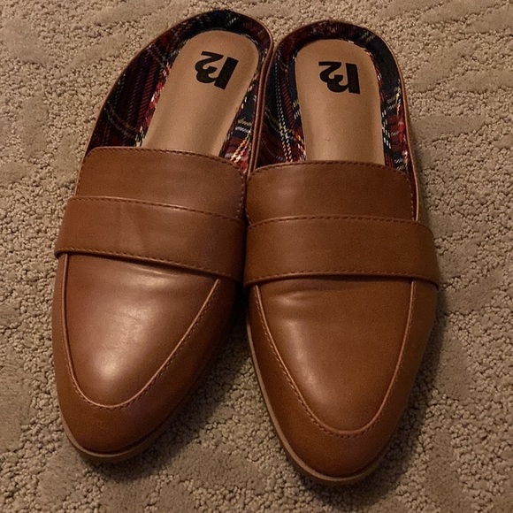 r2 Faux Leather Loafer Size 8.5 - Picture 5 of 5
